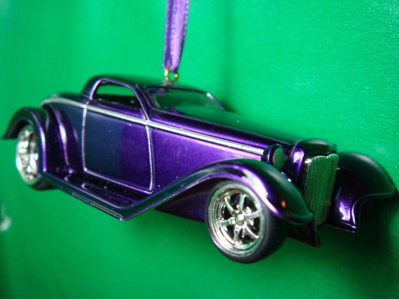1932 '32 ford 3 window hot rod purple christmas tree ornament