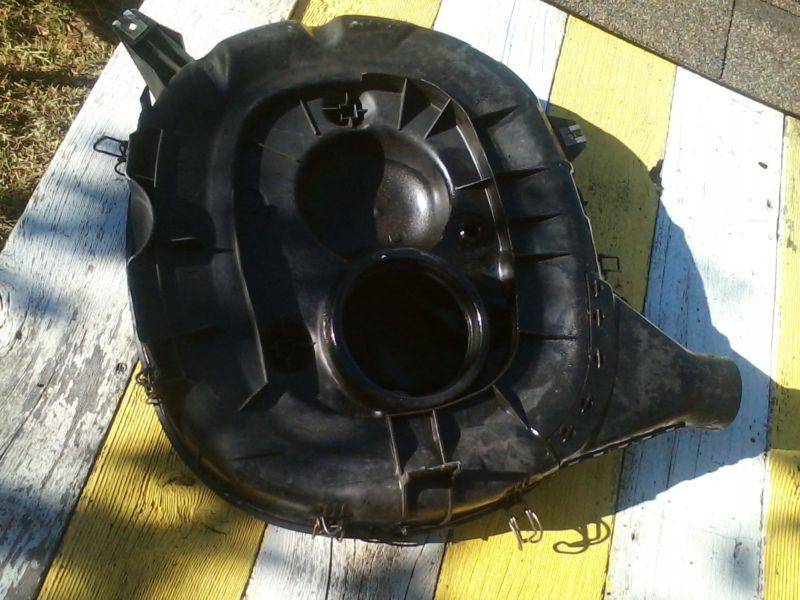 190e air cleaner  mercedes benz great condition