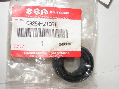 1 new genuine suzuki fr. wheel outer dust seal.