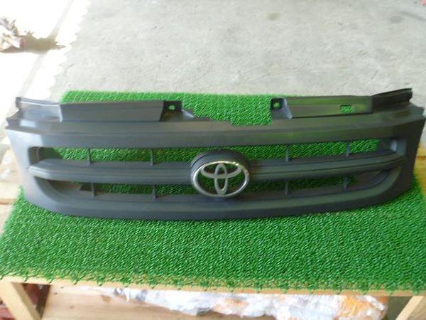 Toyota townace 2000 radiator grille [8610400]