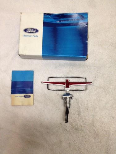 Nos oem ford thunderbird t bird emblem ornament genuine e0sz-16850-f