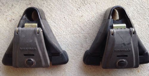 Yakima q towers for roof racks - set of two (2)