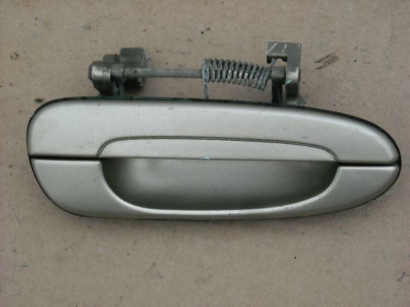 99 mazda 626 lx outside door handle r/r