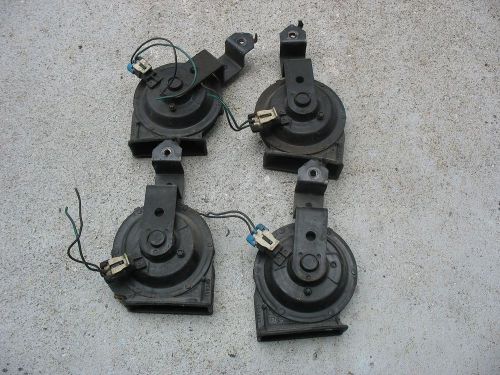 Gm cadillac 4 horn set 2 wire  notes: a c d f  buick oldsmobile pontiac