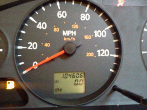 04-06 nissan sentra speedometer instrument cluster 104k miles