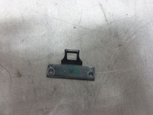 Glove box female metal latch 98 99 00 01 02 03 pontiac montana,venture