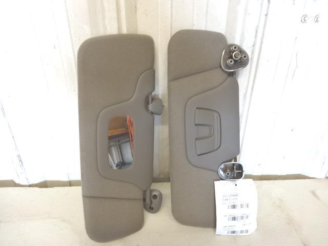 99-07 silverado,sierra,tahoe,suburban,yukon,avalanche sun visor pair set