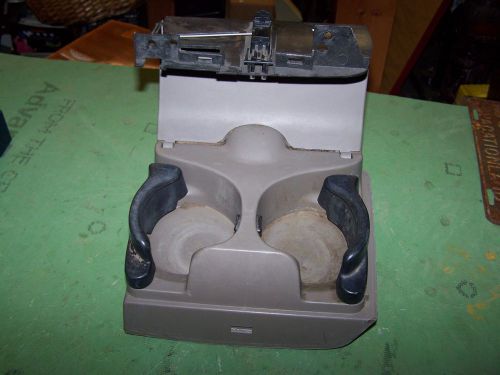 2003 dodge 2500 4x4 cup holder gray