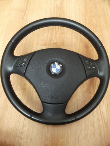 Bmw e90 steering wheel with airbag came of from 2006 bmw 3 series.