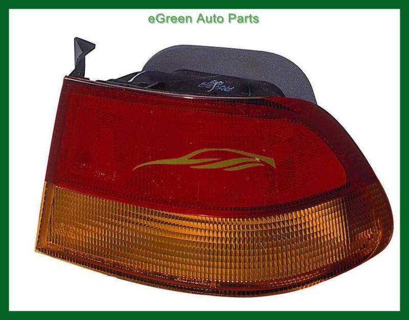 96-98 civic coupe 2 door tail light lamp right passenger