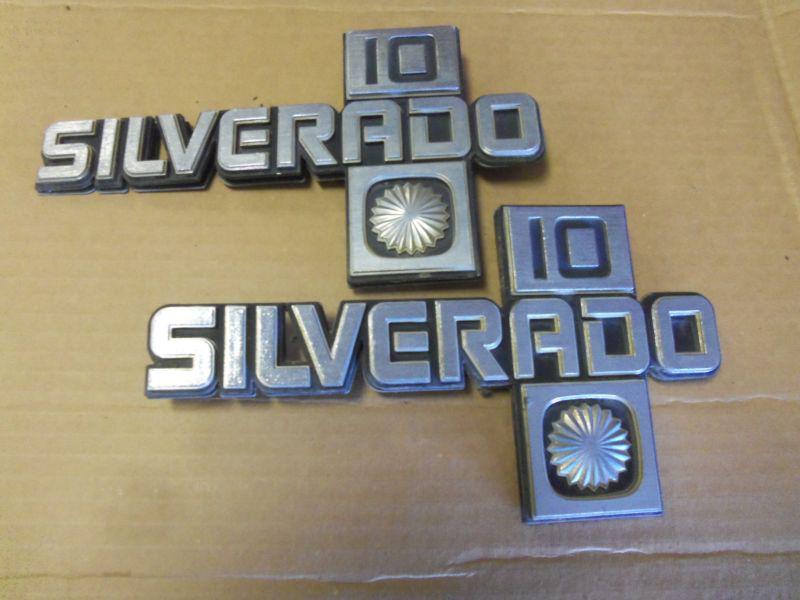 Silverado 10 fender emblems 81-87 chevy truck suburban