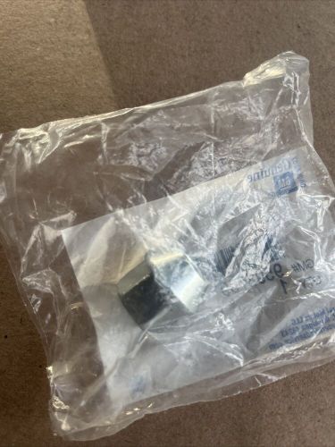 Genuine gm oem 9598799 wheel lug nut