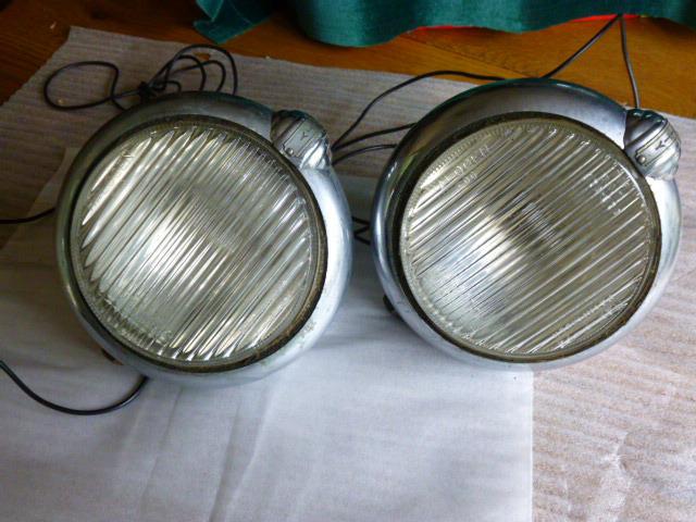Pair of vintage unity lamps  fog  lights marked fireworks sae-f-74 made in usa