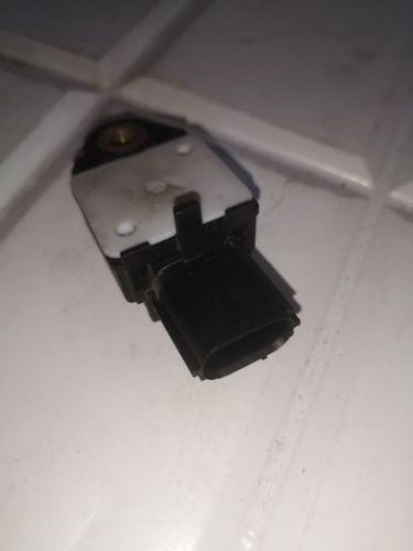 Citroën c1 pm, pn front left impact sensor 898310h010 1.00 petrol 18230837-