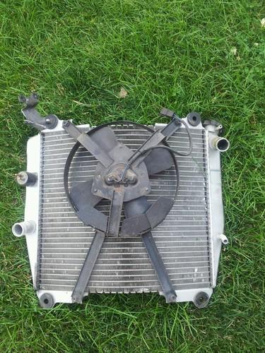 1992 kawasaki zx7   radiator with fan 