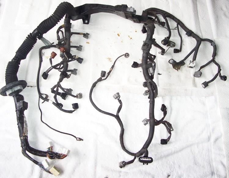 05 06 07 08 toyota 4runner 4.7 v8 a/t 4x2 engine wire harness wiring 82121-35a00