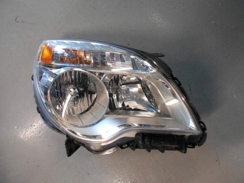 Oem chevrolet equinox (2010-2013) right headlight