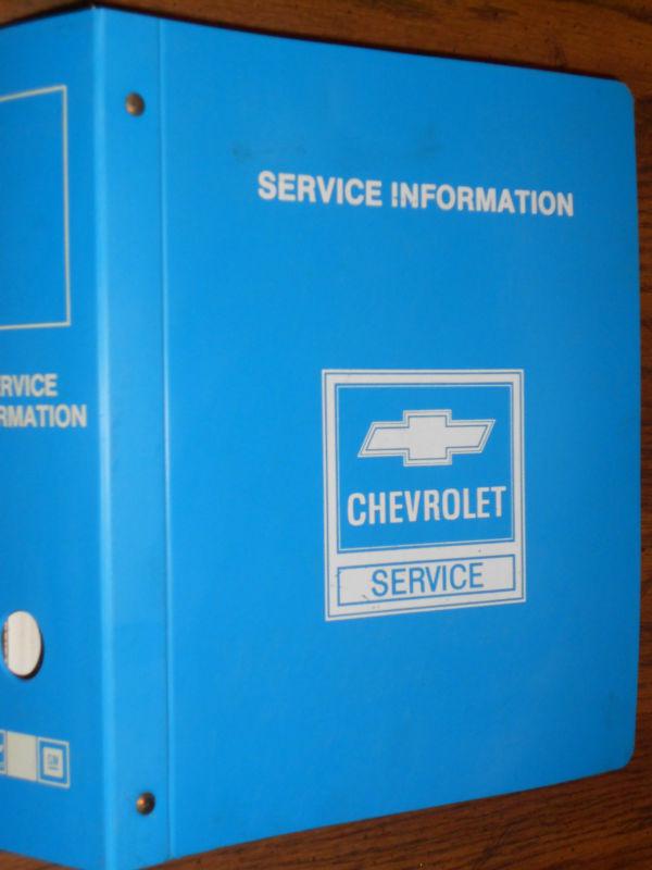 1985 camaro shop manual / shop book / original in original hard binder!!!