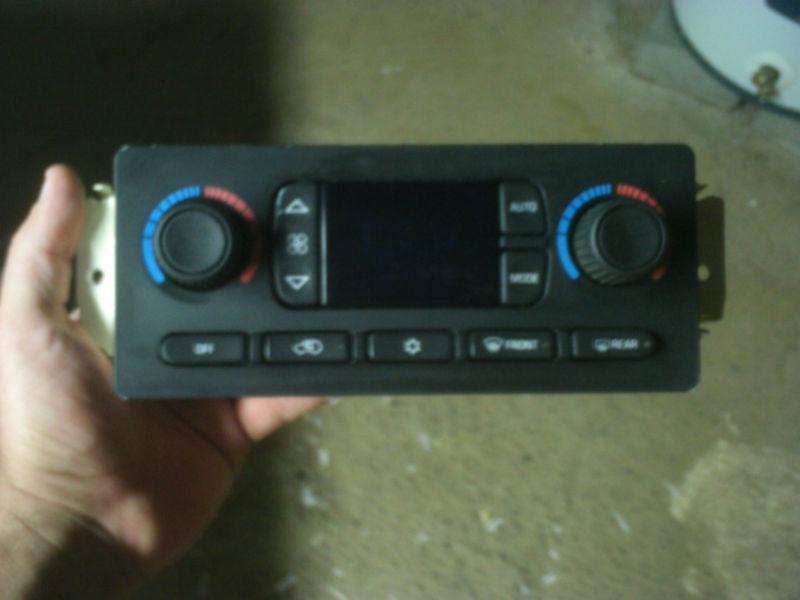 02-05 chevrolet trailblazer buick rainier heater control 15165918