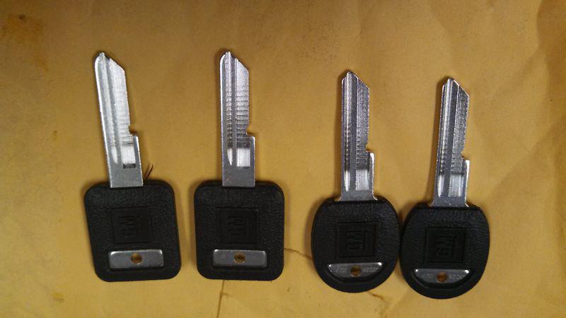Gm chevrolet buick pontiac oldsmobile cadillac gmc new gm key set. 2 pair uncut