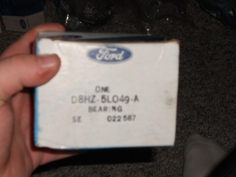 Nos 1978 - 1984 ford cl900 clt900 cab forward hinge bearing d8hz-5l049-a new