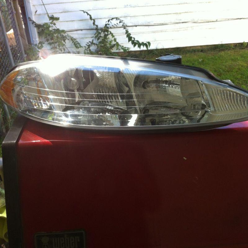 2001-2006 dodge stratus passenger side headlight