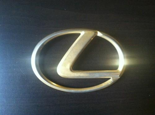 Gold lexus emblem 2542