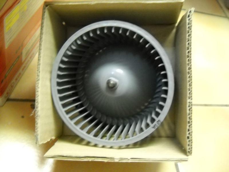 2003-2006 kia sorento, blower motor, new in box