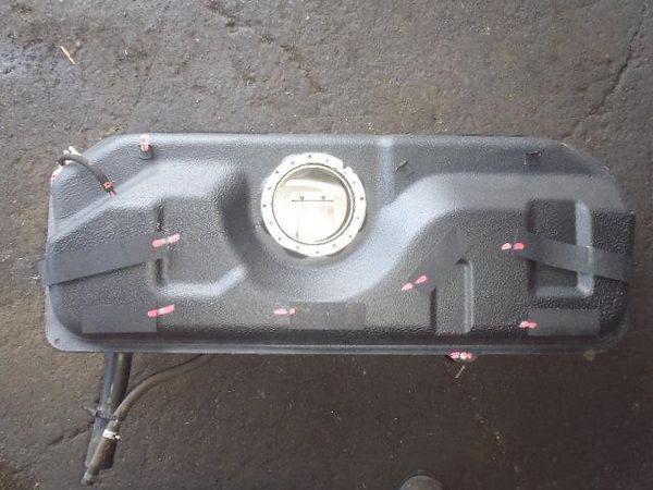 Suzuki swift 2007 fuel tank(contact us for better price) [0129100]