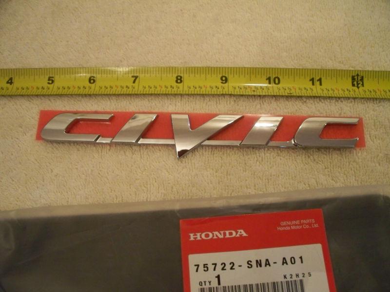 Honda civic deck lid emblem