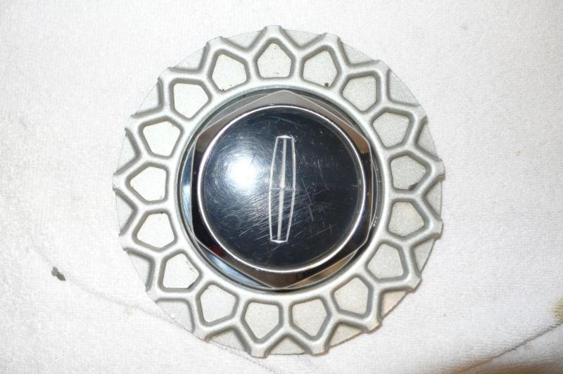 Left or right lincoln town car continental wheel center cap hub cover