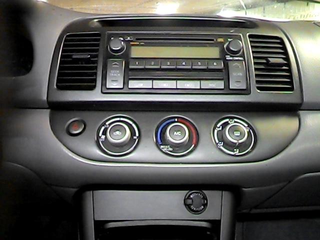 2006 toyota camry radio trim dash bezel 2610152