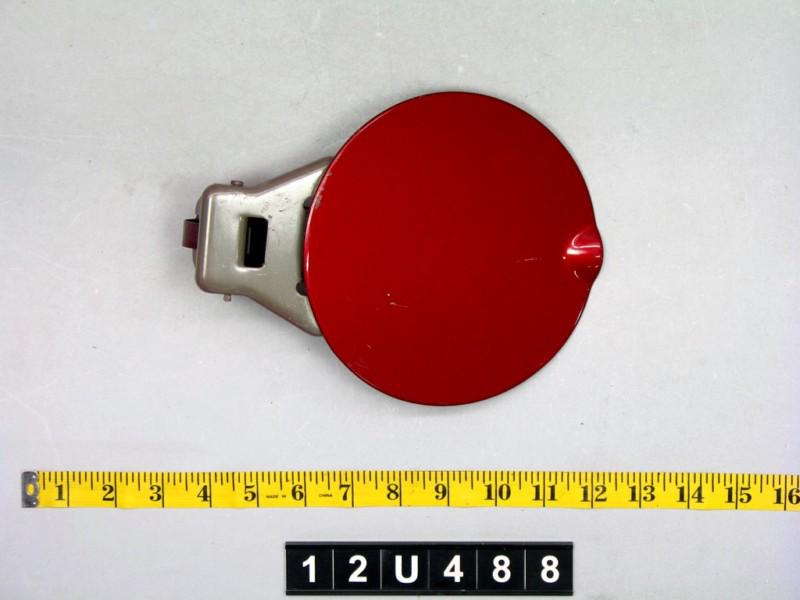 03 windstar fuel filler door lid gas tank cover cap oem red 12u488