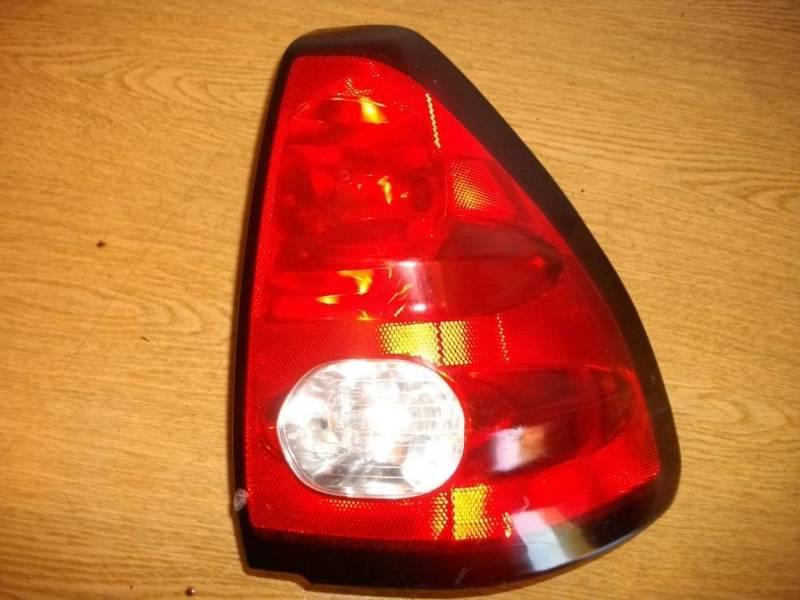 01-05 aztek passanger side tail light assembly -right brake lamp very clear lens