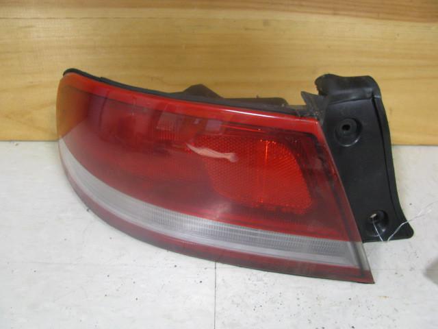 Tail light mazda 929 1992 92 1993 93 1994 94 95 left 11551