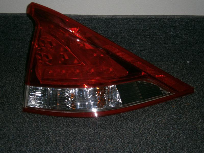 2010-11 honda insight rh taillight oem