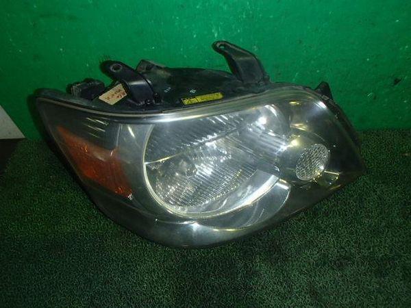 Toyota noah 2003 right head light assembled [0410800]