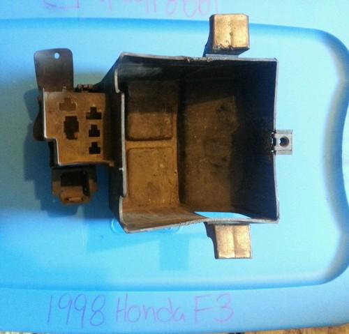 Honda f3 battery tray cbr600f3 plastic cbrf3 96 97 98 95