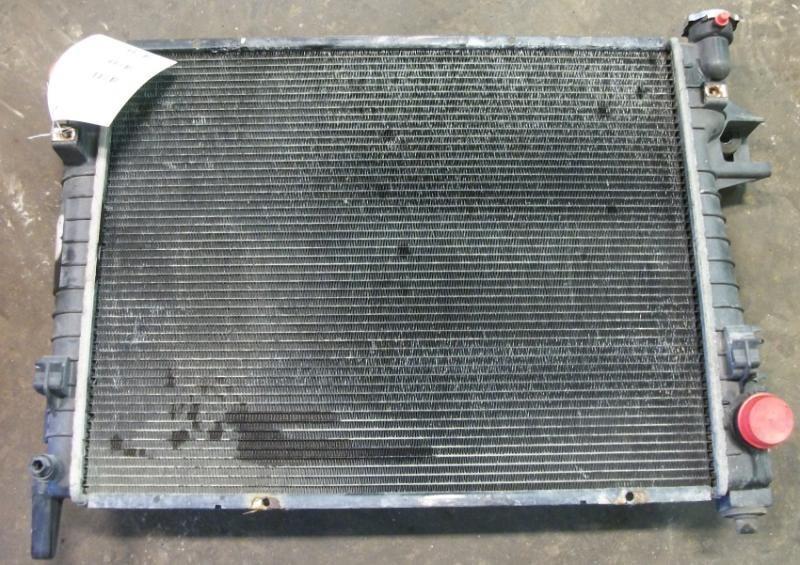 Radiator 04 05 dodge ram 1500 pickup 3.7l and 4.7l 1259195