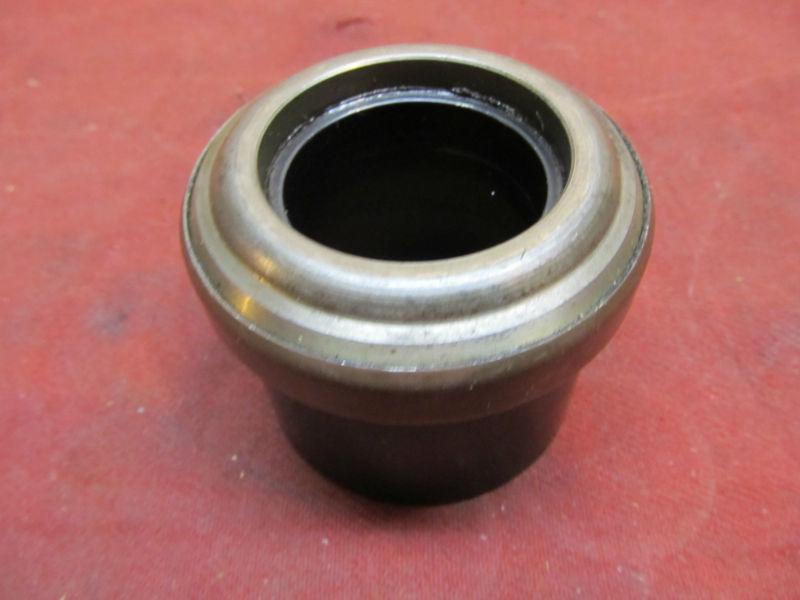 Nascar quartermaster tri lite hydraulic throwout bearing center hub