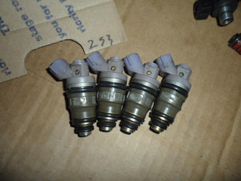 Toyota previa dlx le 2.4l fuel injectors set 4