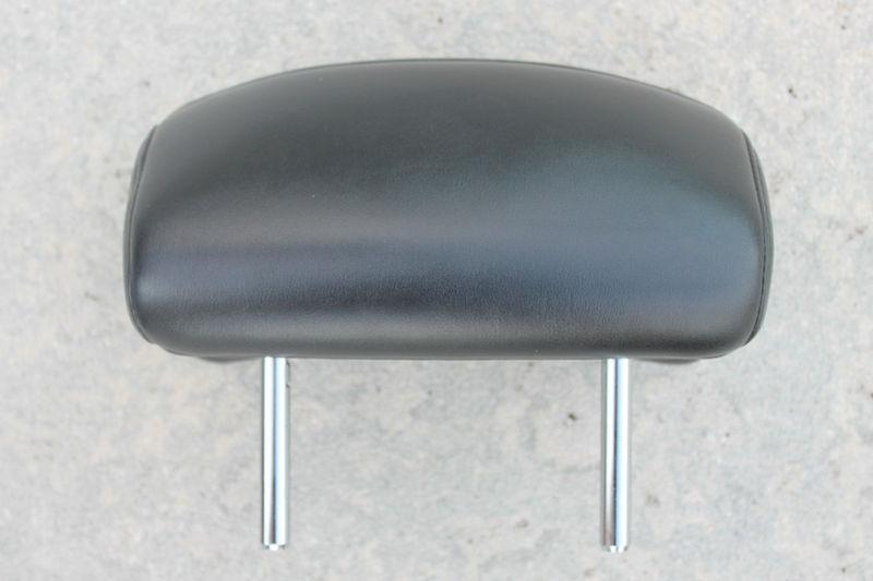 03-05 fx35 fx45 rear driver or passenger headrest head rest leather black 12t257