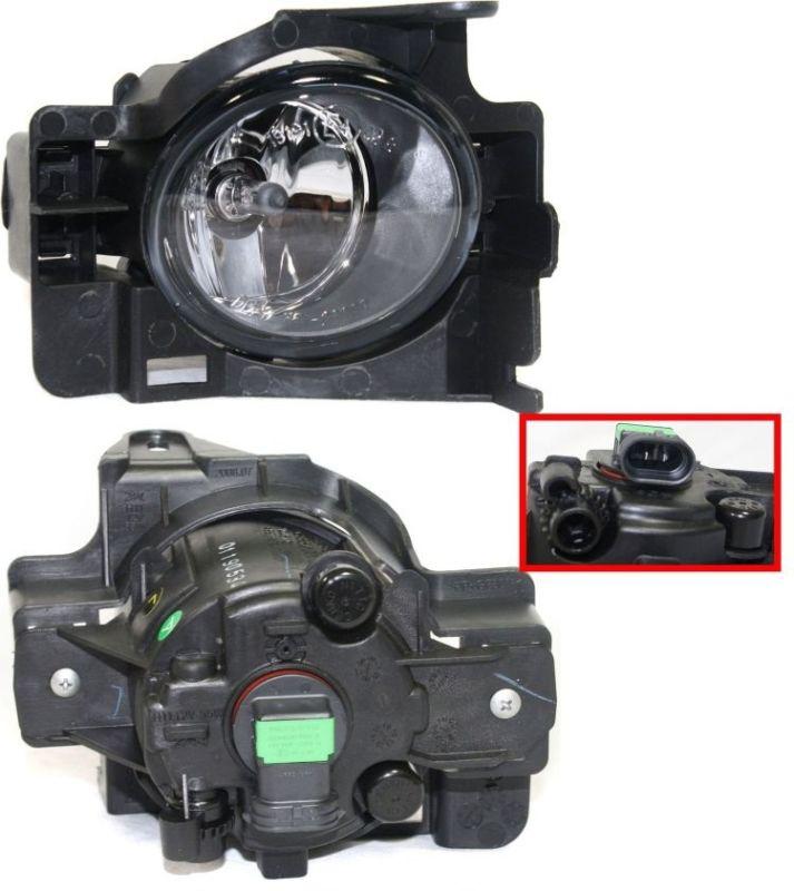 Driving fog light lamp assembly passenger's right side