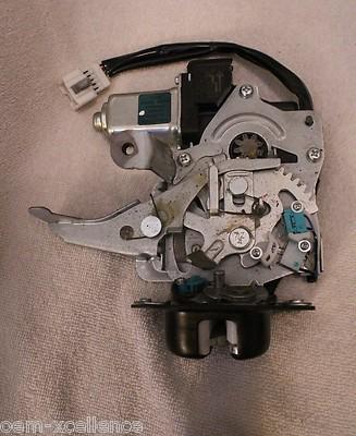 03-08 infiniti fx35 fx45 rear door hatch lock & wiper motor oem