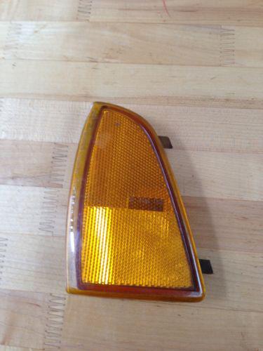 Used chevrolet gmc blazer s10 sonoma drivers side corner light