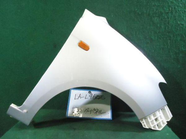 Daihatsu max 2001 right fender panel [0410600]