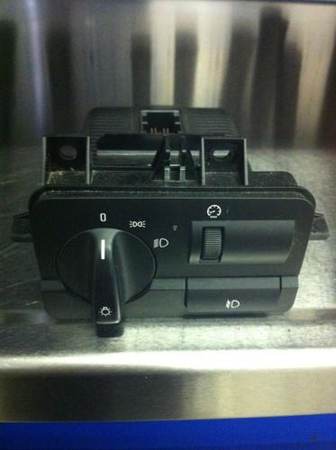 Bmw e46 headlight switch. 330i 328i 325i 6 901 432 