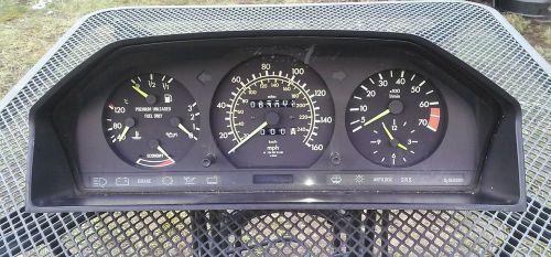 Mercedes 300e gauge/instrument cluster 063,009 miles oem 1986,1987,1988,1989