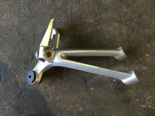 Suzuki gsxr750 gsxr 750 08 09 600 gsxr600 right rear passenger peg set oem