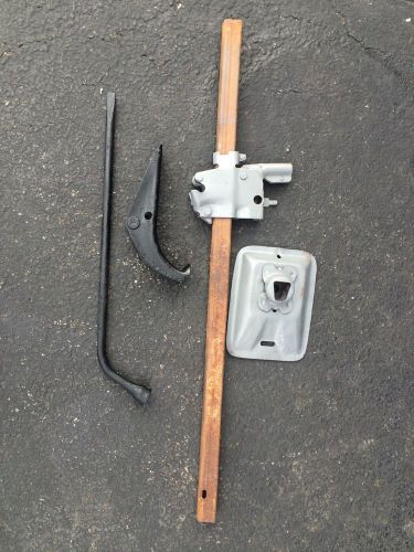 67 dart  jack set up nice  hook base jack &amp; tire iron original